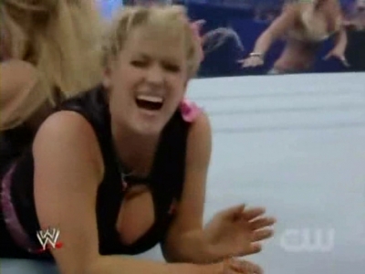 WWE_SmackDown_04_25_08_Diva_Match_XviD_avi_000246579.jpg