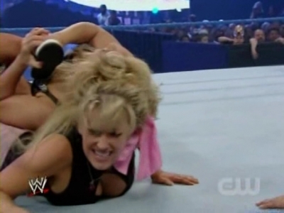 WWE_SmackDown_04_25_08_Diva_Match_XviD_avi_000249749.jpg