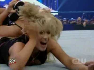 WWE_SmackDown_04_25_08_Diva_Match_XviD_avi_000256055.jpg