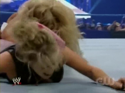 WWE_SmackDown_04_25_08_Diva_Match_XviD_avi_000259325.jpg