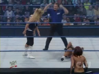 WWE_SmackDown_04_25_08_Diva_Match_XviD_avi_000267800.jpg