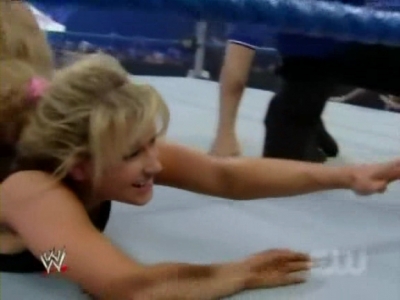 WWE_SmackDown_04_25_08_Diva_Match_XviD_avi_000278111.jpg
