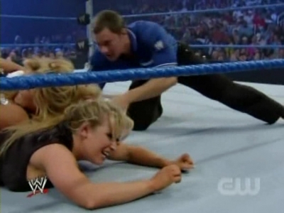 WWE_SmackDown_04_25_08_Diva_Match_XviD_avi_000281581.jpg