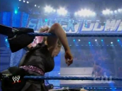 WWE_SmackDown_04_25_08_Diva_Match_XviD_avi_000293426.jpg