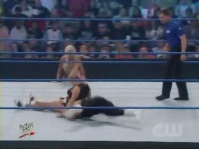 WWE_SmackDown_04_25_08_Diva_Match_XviD_avi_000312879.jpg