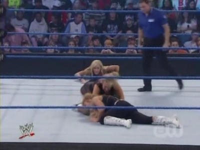 WWE_SmackDown_04_25_08_Diva_Match_XviD_avi_000314914.jpg