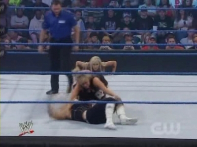 WWE_SmackDown_04_25_08_Diva_Match_XviD_avi_000316149.jpg