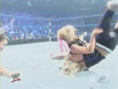 WWE_SmackDown_04_25_08_Diva_Match_XviD_avi_000318051.jpg