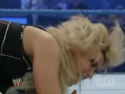 WWE_SmackDown_04_25_08_Diva_Match_XviD_avi_000320953.jpg