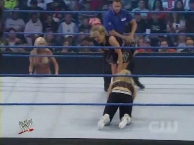 WWE_SmackDown_04_25_08_Diva_Match_XviD_avi_000322622.jpg