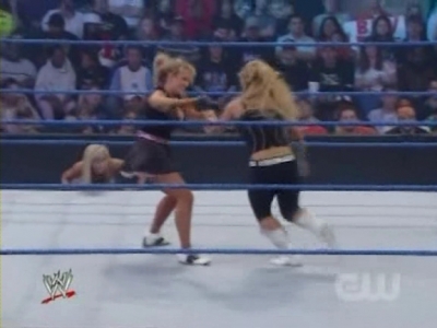 WWE_SmackDown_04_25_08_Diva_Match_XviD_avi_000325058.jpg
