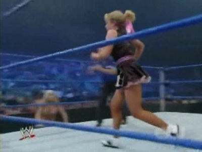 WWE_SmackDown_04_25_08_Diva_Match_XviD_avi_000328261.jpg