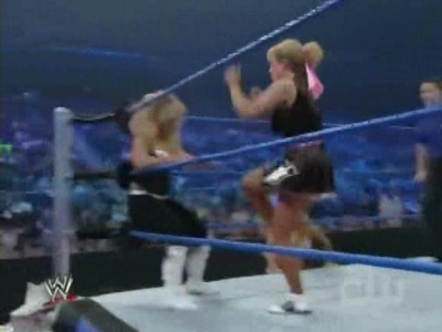 WWE_SmackDown_04_25_08_Diva_Match_XviD_avi_000328728.jpg