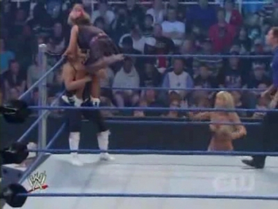 WWE_SmackDown_04_25_08_Diva_Match_XviD_avi_000329429.jpg
