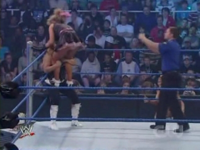 WWE_SmackDown_04_25_08_Diva_Match_XviD_avi_000330163.jpg