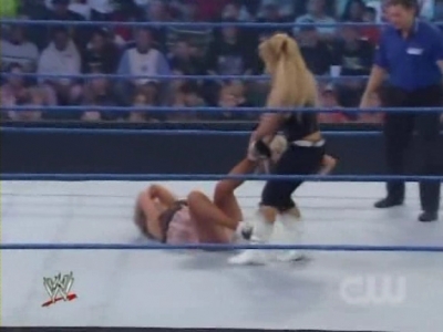 WWE_SmackDown_04_25_08_Diva_Match_XviD_avi_000336602.jpg