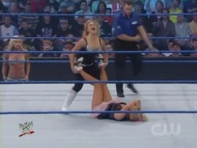 WWE_SmackDown_04_25_08_Diva_Match_XviD_avi_000339772.jpg