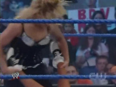 WWE_SmackDown_04_25_08_Diva_Match_XviD_avi_000341441.jpg