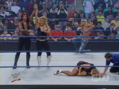 WWE_SmackDown_04_25_08_Diva_Match_XviD_avi_000367600.jpg