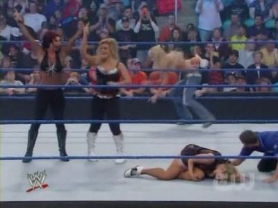 WWE_SmackDown_04_25_08_Diva_Match_XviD_avi_000368868.jpg