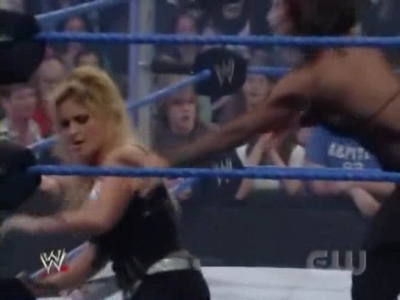WWE_SmackDown_04_25_08_Diva_Match_XviD_avi_000376609.jpg