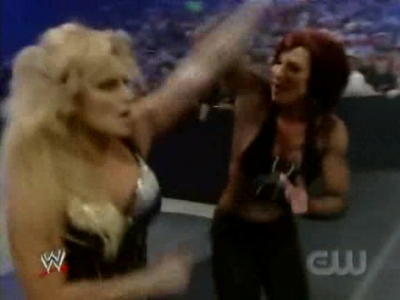 WWE_SmackDown_04_25_08_Diva_Match_XviD_avi_000384650.jpg