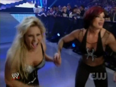 WWE_SmackDown_04_25_08_Diva_Match_XviD_avi_000388020.jpg