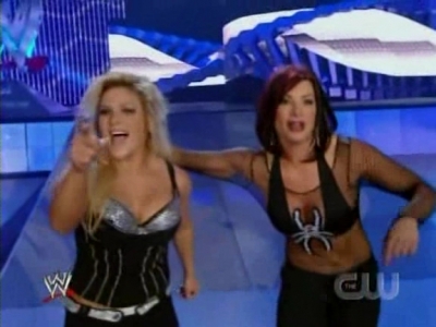 WWE_SmackDown_04_25_08_Diva_Match_XviD_avi_000394794.jpg