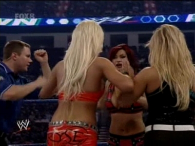 SD_06-27-08_Kelly_Kelly-Michelle_McCool-Cherry_vs_Maryse-Victoria-Natalya_avi_000056720.jpg