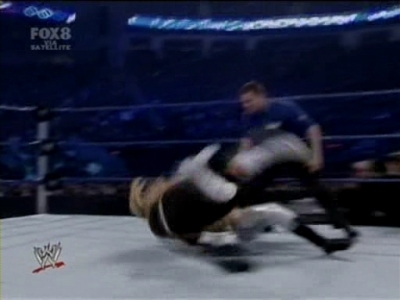 SD_06-27-08_Kelly_Kelly-Michelle_McCool-Cherry_vs_Maryse-Victoria-Natalya_avi_000179480.jpg