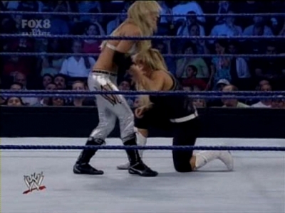 SD_06-27-08_Kelly_Kelly-Michelle_McCool-Cherry_vs_Maryse-Victoria-Natalya_avi_000197280.jpg
