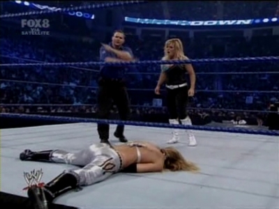 SD_06-27-08_Kelly_Kelly-Michelle_McCool-Cherry_vs_Maryse-Victoria-Natalya_avi_000210160.jpg