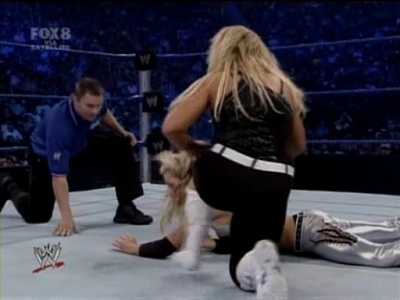 SD_06-27-08_Kelly_Kelly-Michelle_McCool-Cherry_vs_Maryse-Victoria-Natalya_avi_000245720.jpg