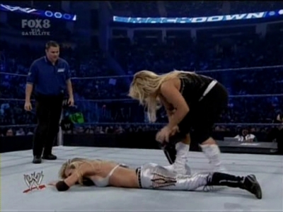 SD_06-27-08_Kelly_Kelly-Michelle_McCool-Cherry_vs_Maryse-Victoria-Natalya_avi_000251600.jpg