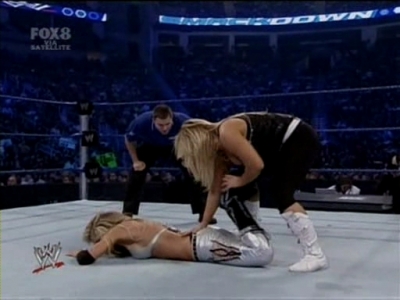 SD_06-27-08_Kelly_Kelly-Michelle_McCool-Cherry_vs_Maryse-Victoria-Natalya_avi_000253800.jpg