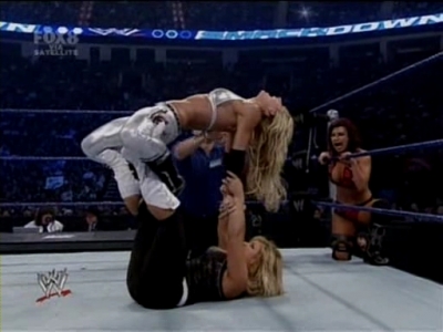 SD_06-27-08_Kelly_Kelly-Michelle_McCool-Cherry_vs_Maryse-Victoria-Natalya_avi_000268560.jpg