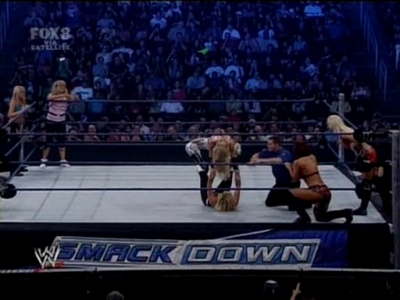 SD_06-27-08_Kelly_Kelly-Michelle_McCool-Cherry_vs_Maryse-Victoria-Natalya_avi_000271360.jpg
