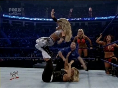 SD_06-27-08_Kelly_Kelly-Michelle_McCool-Cherry_vs_Maryse-Victoria-Natalya_avi_000277160.jpg