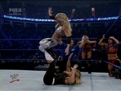 SD_06-27-08_Kelly_Kelly-Michelle_McCool-Cherry_vs_Maryse-Victoria-Natalya_avi_000277640.jpg