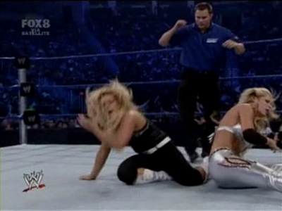 SD_06-27-08_Kelly_Kelly-Michelle_McCool-Cherry_vs_Maryse-Victoria-Natalya_avi_000307840.jpg