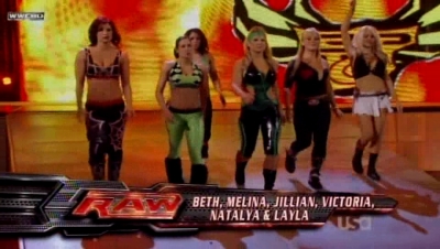 WWE_Raw_04_28_08_Diva_Match_XviD_avi_000059659.jpg