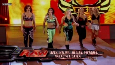 WWE_Raw_04_28_08_Diva_Match_XviD_avi_000060160.jpg