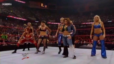 WWE_Raw_04_28_08_Diva_Match_XviD_avi_000063163.jpg