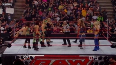 WWE_Raw_04_28_08_Diva_Match_XviD_avi_000073006.jpg