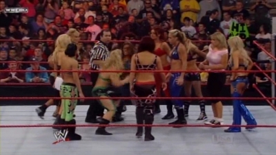 WWE_Raw_04_28_08_Diva_Match_XviD_avi_000082315.jpg