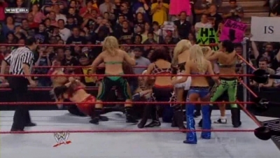 WWE_Raw_04_28_08_Diva_Match_XviD_avi_000086419.jpg