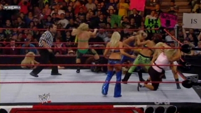 WWE_Raw_04_28_08_Diva_Match_XviD_avi_000089889.jpg