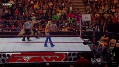 WWE_Raw_04_28_08_Diva_Match_XviD_avi_000095361.jpg