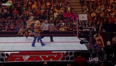 WWE_Raw_04_28_08_Diva_Match_XviD_avi_000096096.jpg