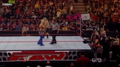 WWE_Raw_04_28_08_Diva_Match_XviD_avi_000098031.jpg